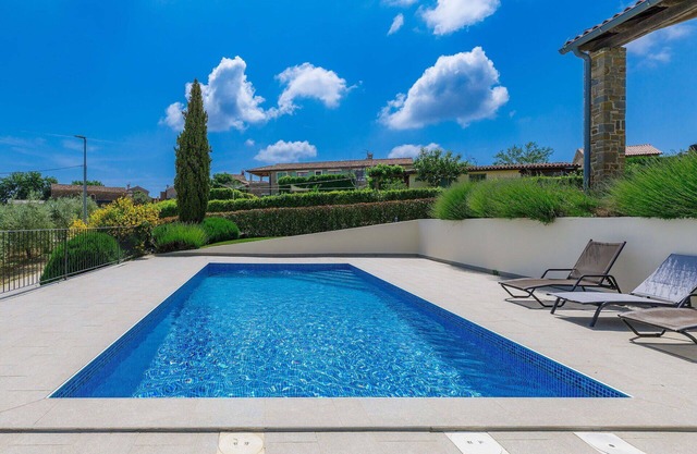 Stunning private villa for 8 people with WIFI, private pool, A/C, TV, terrace and panoramic view