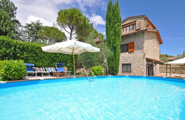 Stunning private villa for 8 guests with A/C, WIFI, private pool, TV, patio and panoramic view