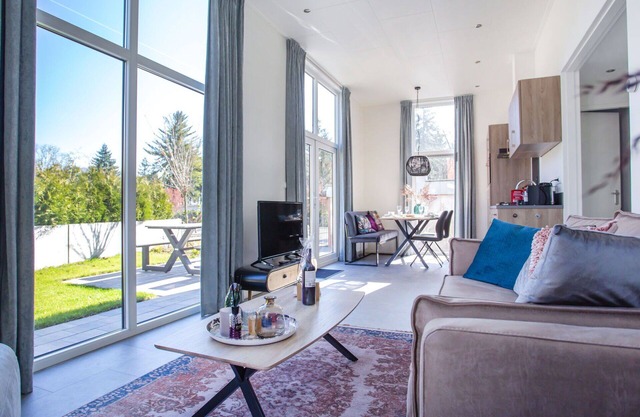 Stunning private villa for 4 guests with pool, WIFI, TV, terrace and parking