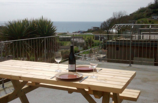 Stunning Sea Views, Recently Refurbished, 250m From The Beach, All Mod Cons