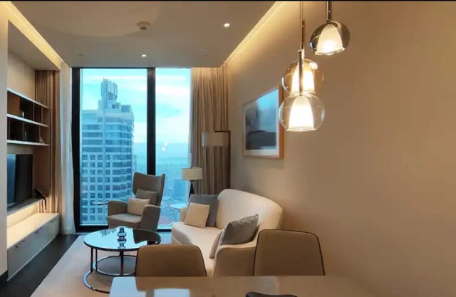 Stunning Seaview Flat on Emaar