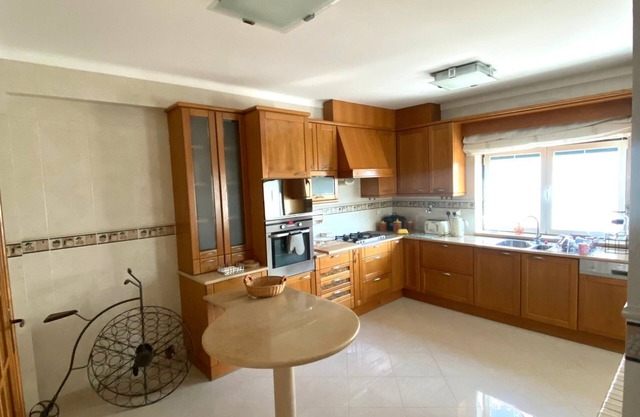 Stunning Town Villa close to beach and Golf courses