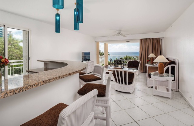 Stunning Two Bedroom Ocean View in Cupecoy