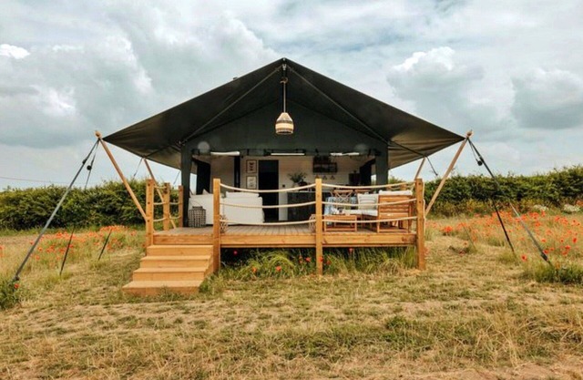 Stunning villa for 3 people with pets allowed