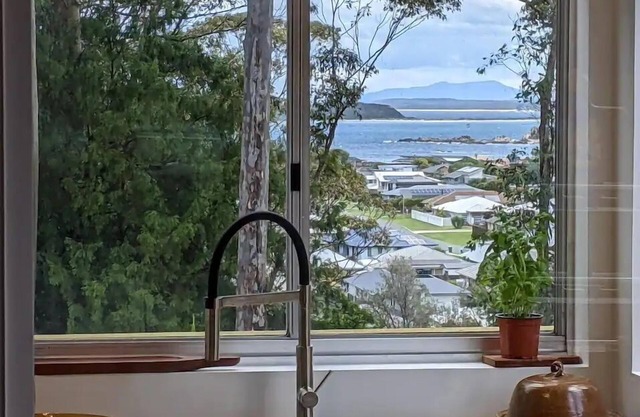 StunningViews ★SEPERATE STUDIO★Pet Friendly★Aircon