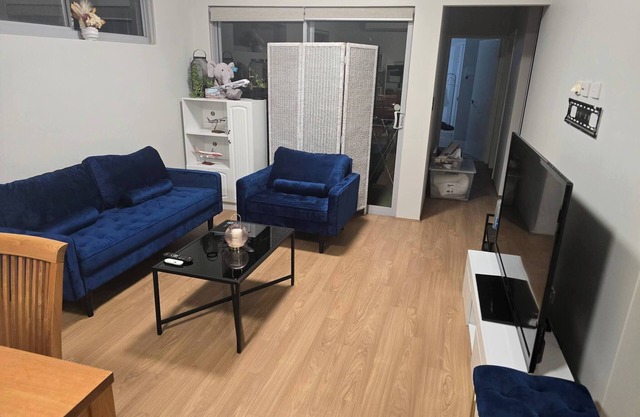 Stylish 2-Bedroom Apartment in Maddington, 15 Minutes from Perth Airport