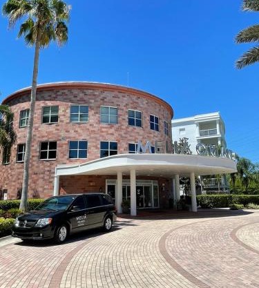 Stylish 2BR Near Disney Parks