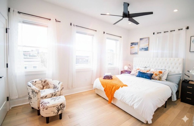 Stylish 5BR DC Retreat with Rooftop & Backyard