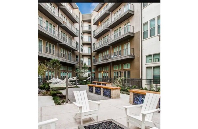 Stylish All-Inclusive! Richardson Apartment.