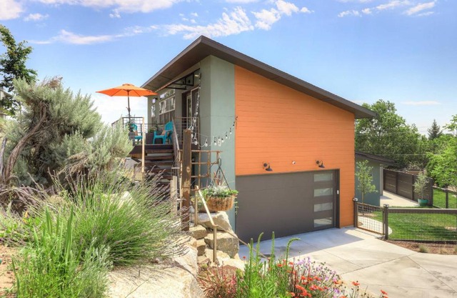 Stylish and Modern Boise Studio with Foothills Views!