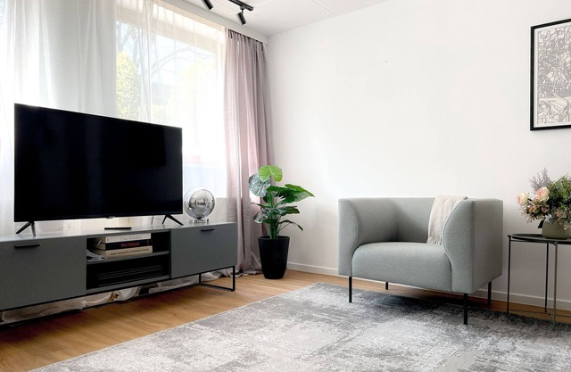 Stylish apartment near the Hamburg-Alstertal nature reserve.