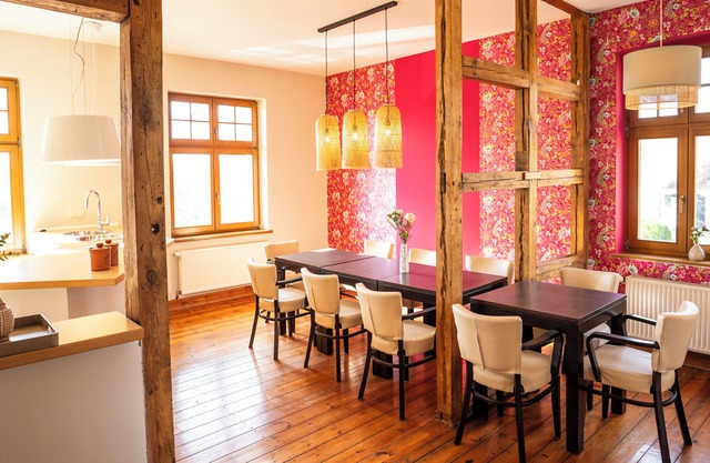 Stylish apartment with 208 sqm in country house villa for up to 10 people
