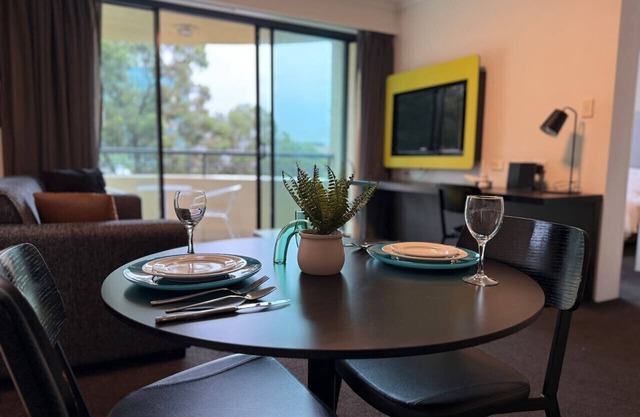 Stylish City Stay in Parramatta + Pool & Parking
