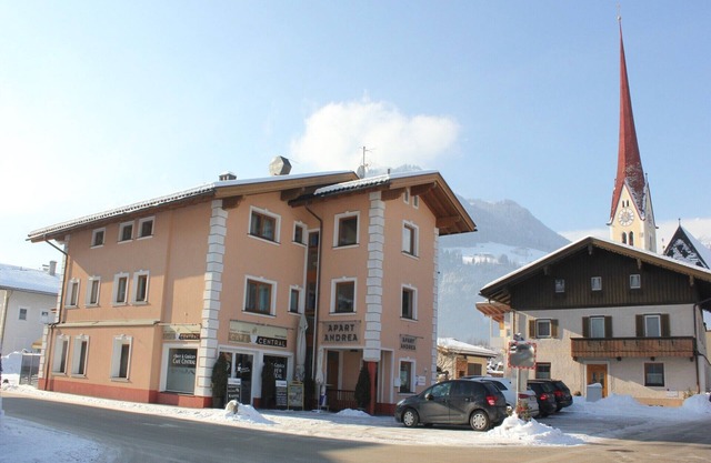 Stylish Flats in Uderns near Ski Lift