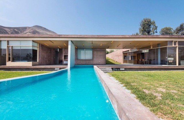 Stylish Garden Retreat with Pool & Sauna near Lima