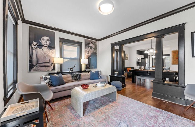 Stylish Nashville 2 bed, 2 bath in 12 South, Restaurants & 2 miles Broadway