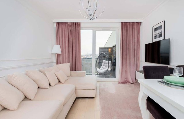 Stylish Nasypowa Apartment | 2 Bedrooms | Gdynia