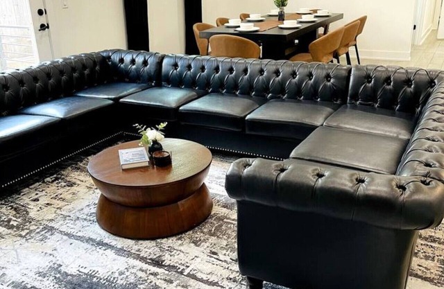 Stylish Oasis - Near City Center - Mins 2 Downtown