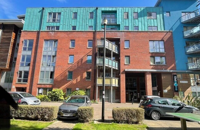 Stylish One bed flat Central Bristol near station