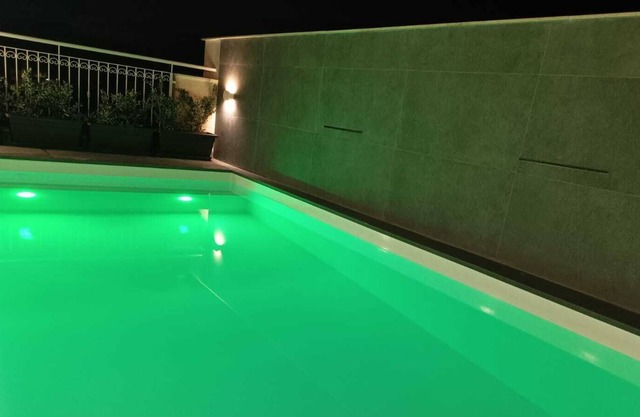 Stylish Private Rooms with Ensuite. In the centre of victoria