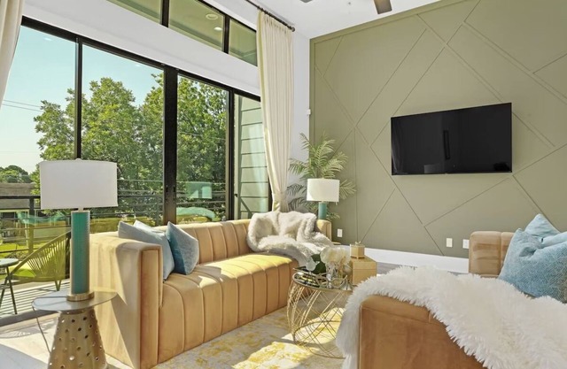 Stylish Retreat by Med Center