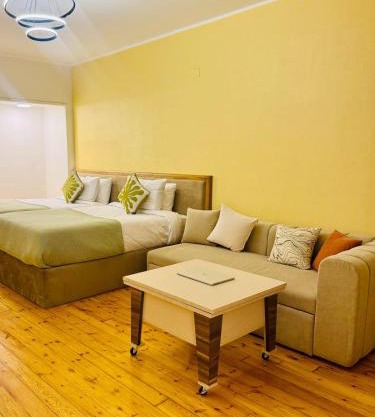 Stylish Studio by the Nile