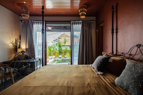 Stylish Tropical Escape villa in Cemagi 2BR