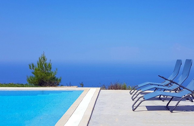 Stylish Villa With Private Pool and Amazing Sunset View