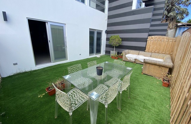 Stylishly furnished appartement close to the most beautiful beach in Aruba.