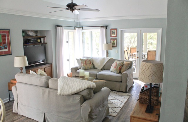 Stylishly Renovated Villa With Fabulous Views and All Amenities