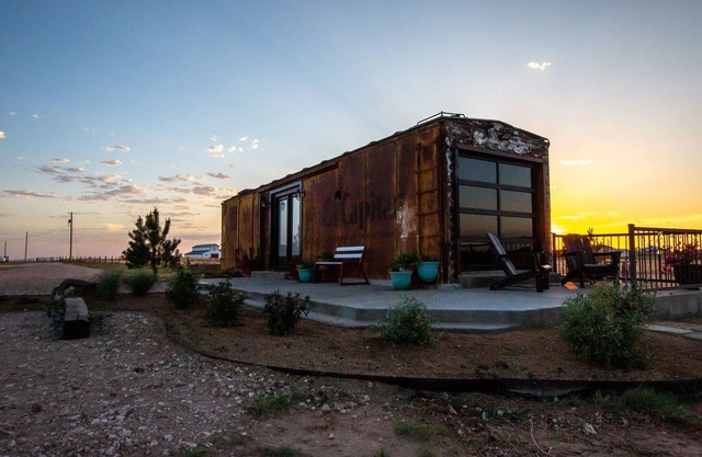 Stylishly Renovated Train: Sunsets for miles near WTAMU and Palo Duro Canyon