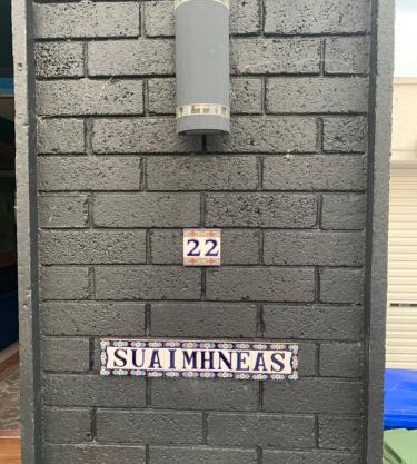 Suaimhneas, Ennis