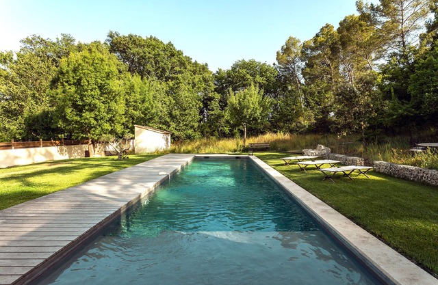 Sublime single storey house in wood frame of 130 m² with garden and pool