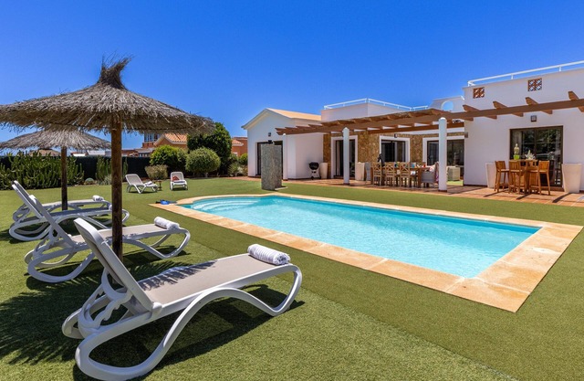 Substantial Villa for 6 adults with outdoor covered terrace, pool and gardens