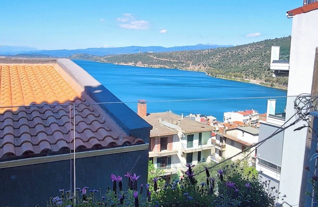 Suite 1 on the Hill – Partial Sea View