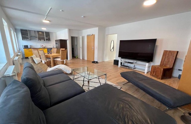 Suite 110qm nahe Rhein