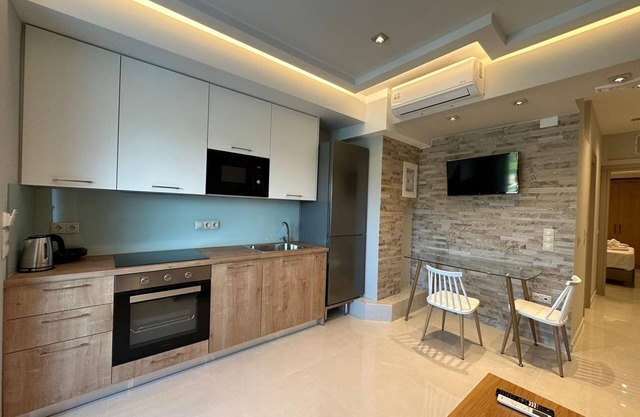 Suite 4 - Elpida Luxury Suites