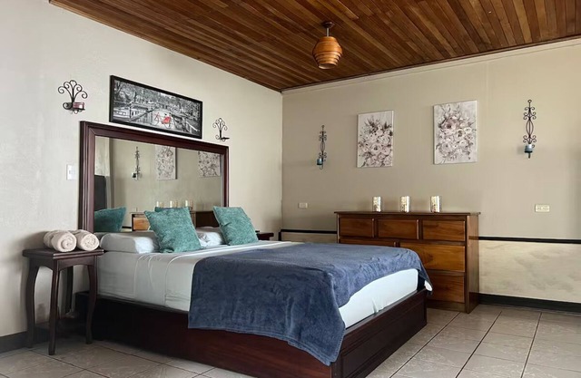 Suite Cala - Mountain retreat with sea view and terrace