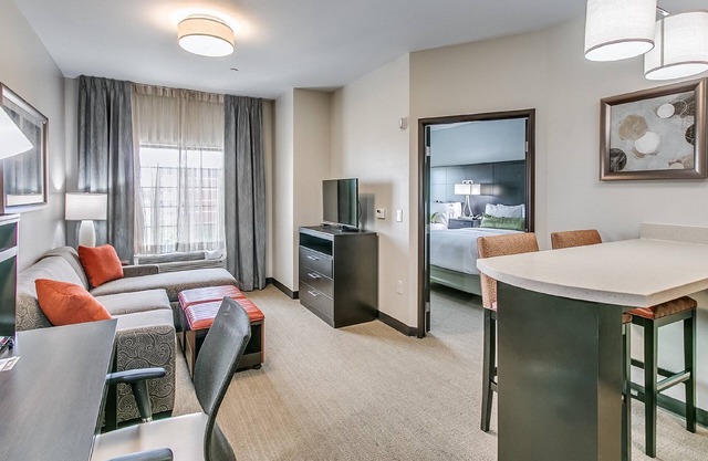 Suite Near Texas Tech. Free Breakfast Buffet Every Morning.