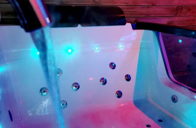 Suite Passion-Duplex-Suite-Whirlpool bath-No view