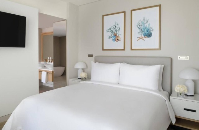 Suite Room Near Padel Beach Al Marjan Island RAK