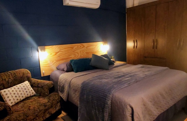 Suite San Andres, cozy room with A/C and private bathroom