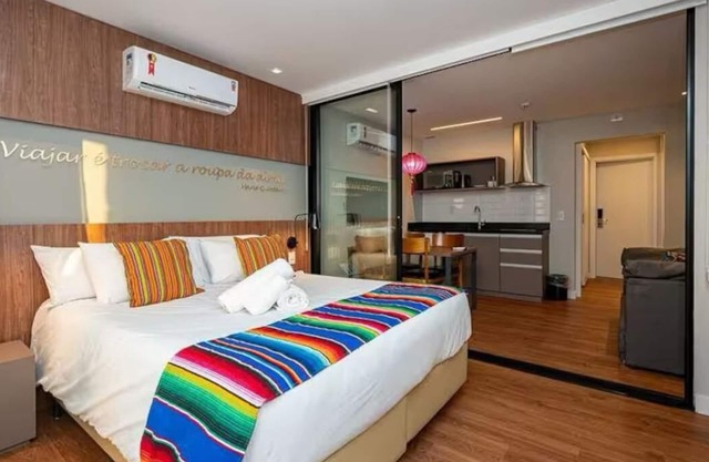 SUITE WITH BALCONY, JACUZZI AND COMPLETE MINI KITCHEN.