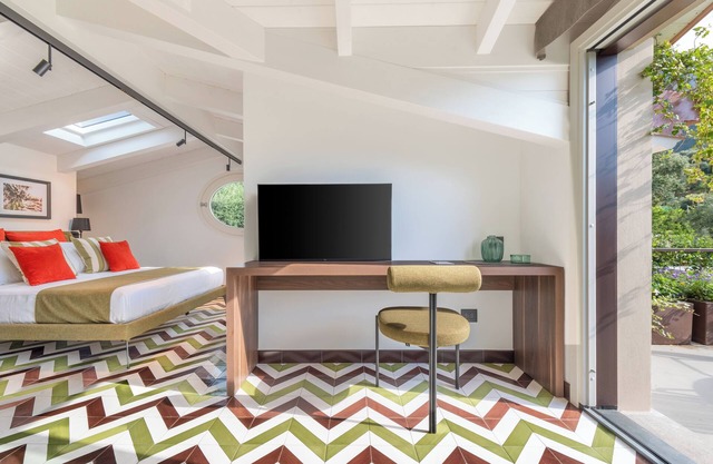 Suite with Gulf and Mountain View in Sorrento