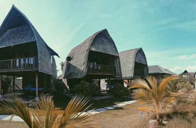 Suka Beach Bungalow