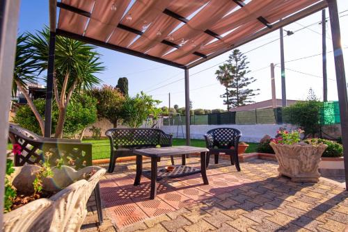 Summer Beach Villa a 100mt dal mare Gallina