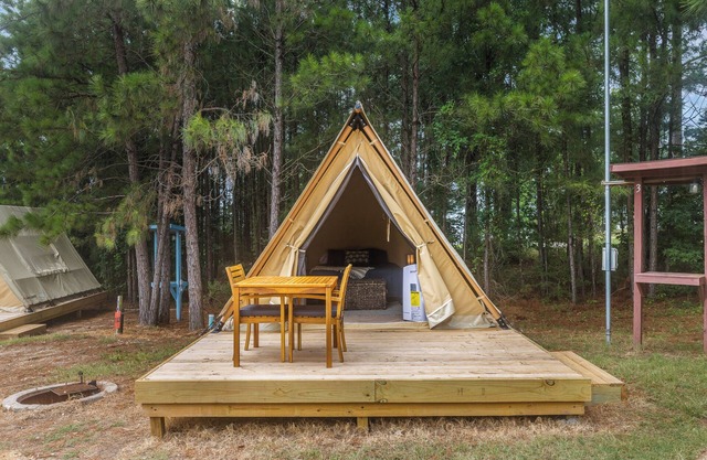 Summer Glamping on Lake Livingston