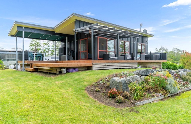 Summer Haze - Omaha Holiday Home