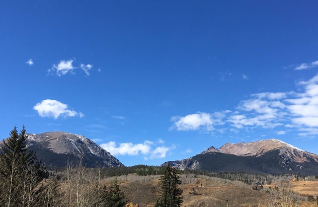 Summit County Condo - Stunning Views and Convenient Location