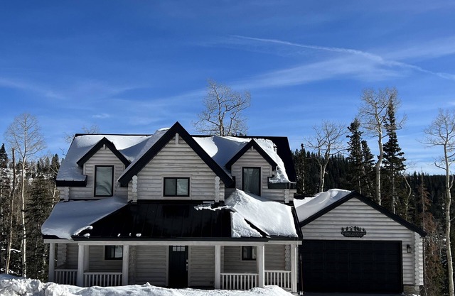 Summit Life Cabin at Aspen Crest